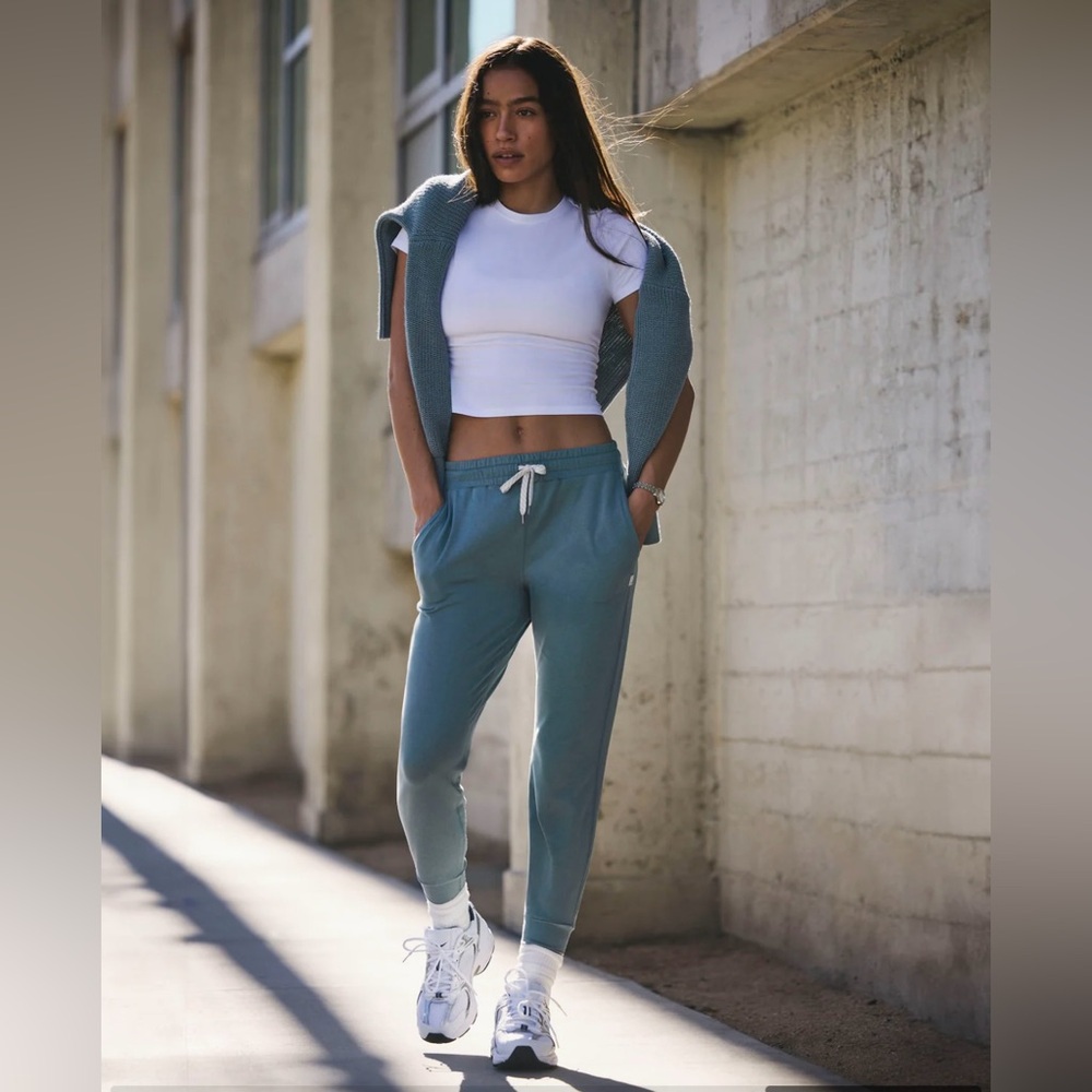 Vuori Performance Jogger